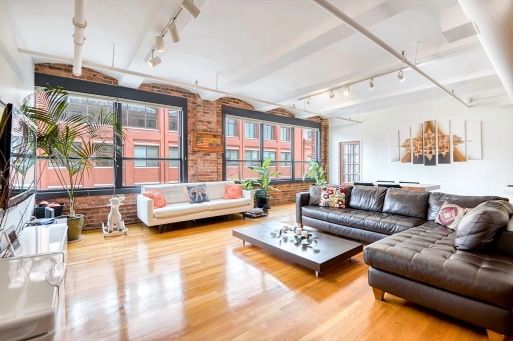 2 bed, 2 bath apartment for rent at 121 Beach St Unit 602, Leather District — photo 2 of 27