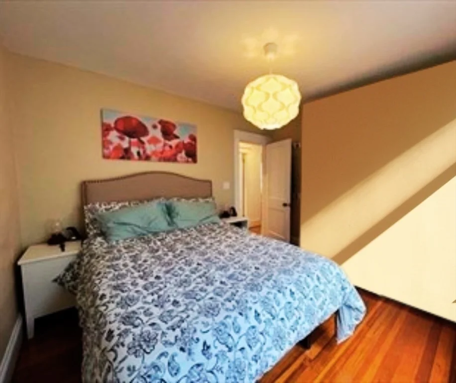 2 bed, 2 bath apartment for rent at 121 Boston Ave Unit 1, Powder House Square — photo 6 of 13