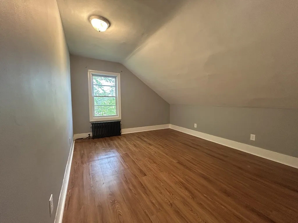 3 bed, 1 bath apartment for rent at 121 Boston Unit 2, Glenwood — photo 12 of 13