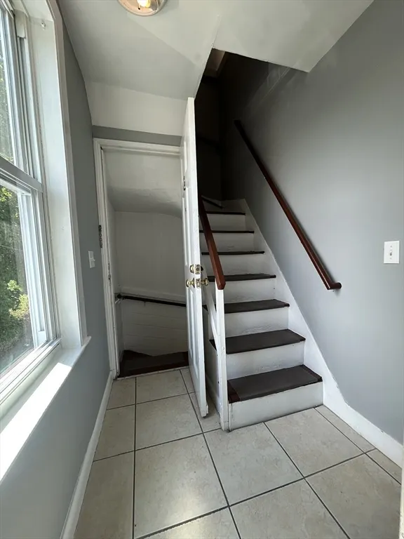 3 bed, 1 bath apartment for rent at 121 Boston Unit 2, Glenwood — photo 8 of 13