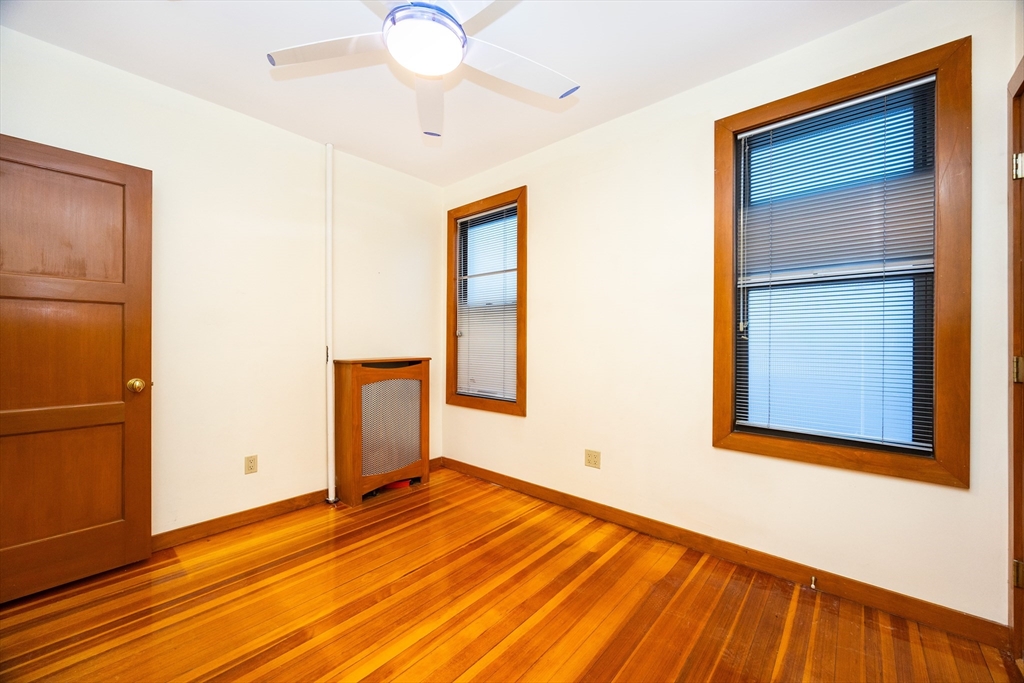3 bed, 1 bath apartment for rent at 121 Browne St Unit 2, North Brookline — photo 13 of 19