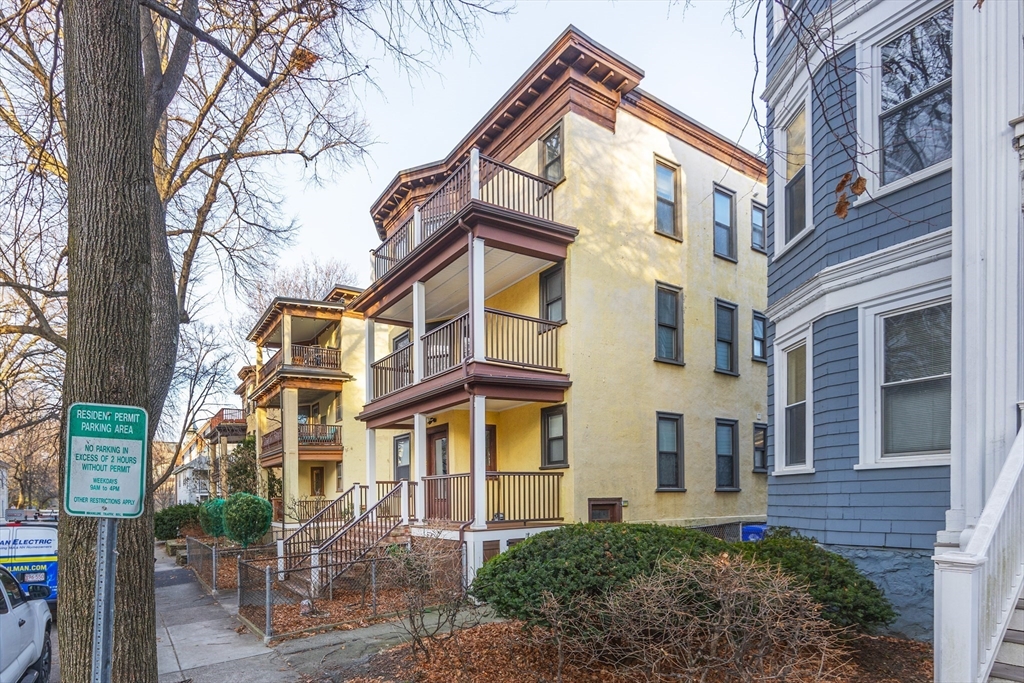 3 bed, 1 bath apartment for rent at 121 Browne St Unit 2, North Brookline — photo 18 of 19