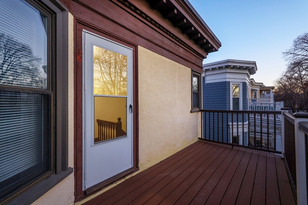 3 bed, 1 bath apartment for rent at 121 Browne St Unit 3, North Brookline — photo 18 of 23