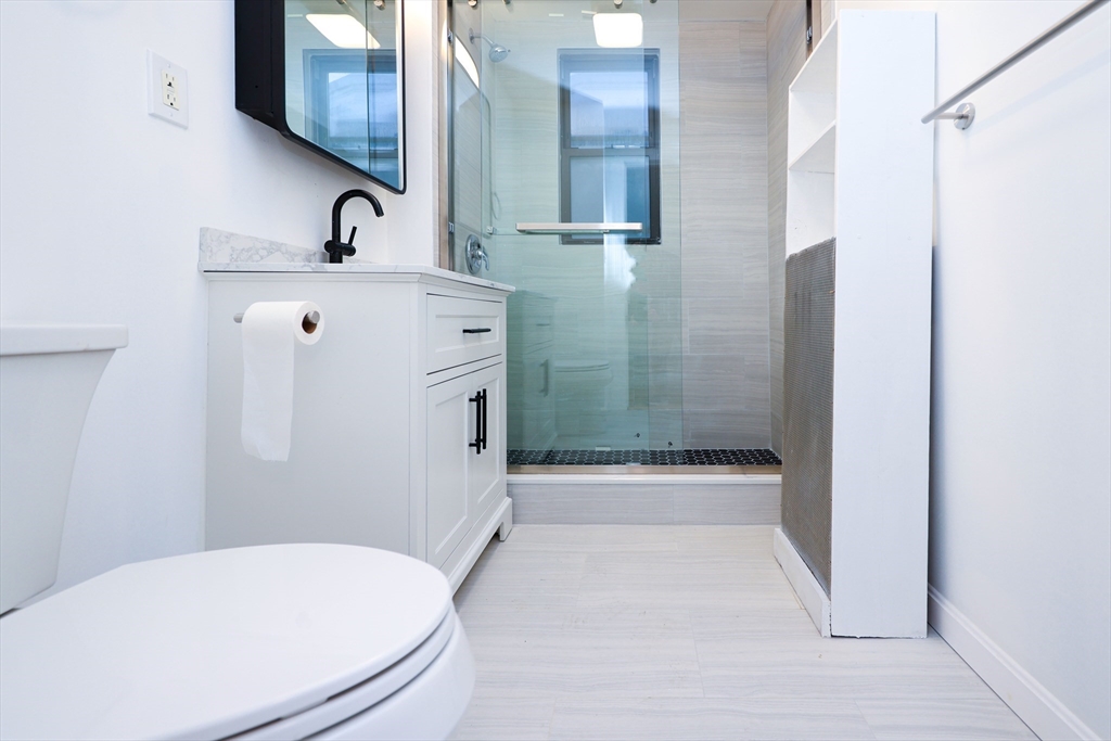 3 bed, 1 bath apartment for rent at 121 Browne St Unit 3, North Brookline — photo 6 of 23