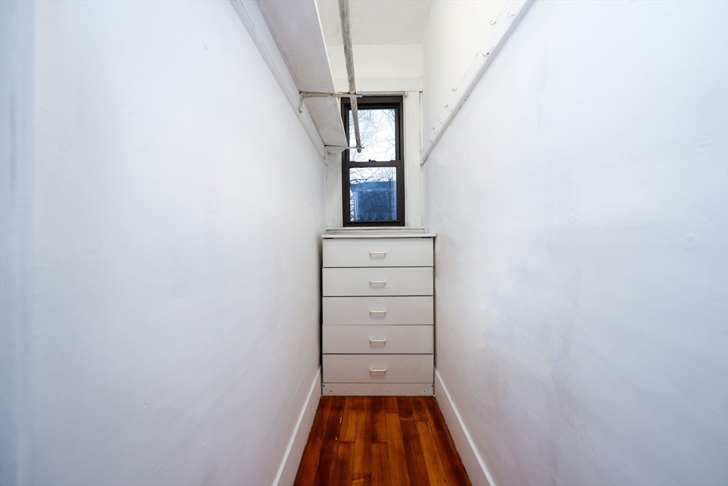 3 bed, 1 bath apartment for rent at 121 Browne St Unit 3, North Brookline — photo 16 of 23