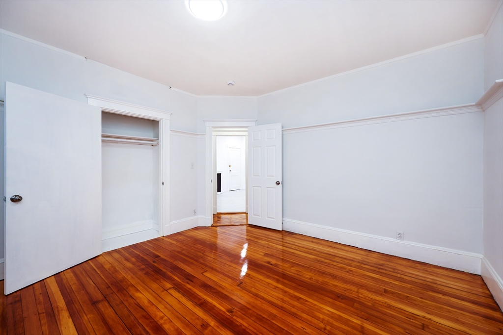 3 bed, 1 bath apartment for rent at 121 Browne St Unit 3, North Brookline — photo 14 of 23