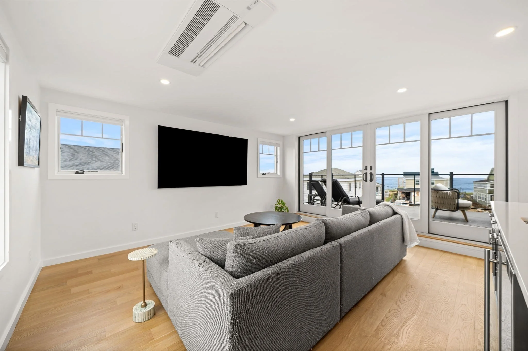 2 bed, 1 bath apartment for rent at 121 Central Ave Unit B, Salisbury Beach — photo 16 of 30