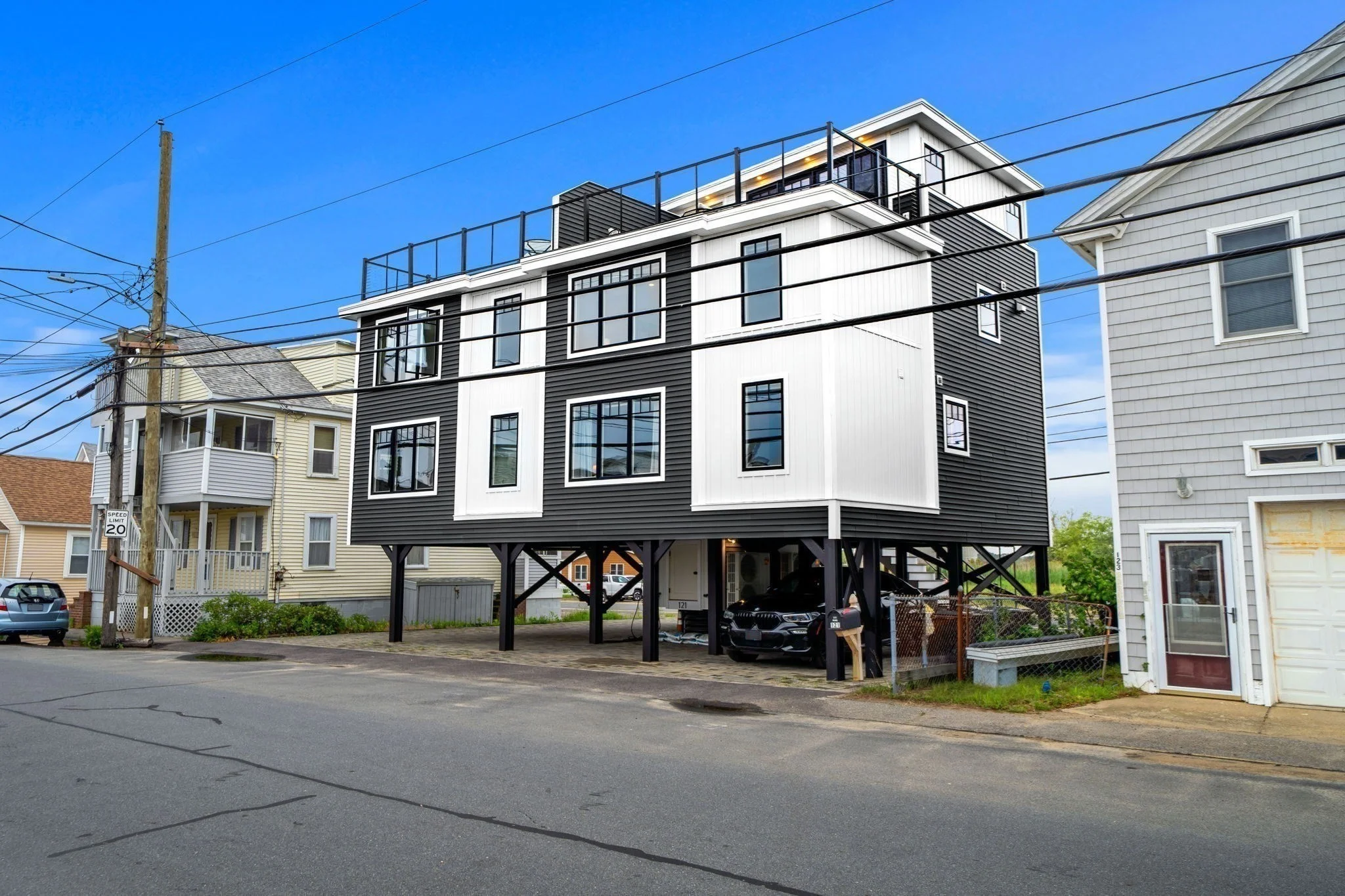 2 bed, 1 bath apartment for rent at 121 Central Ave Unit B, Salisbury Beach — photo 3 of 30