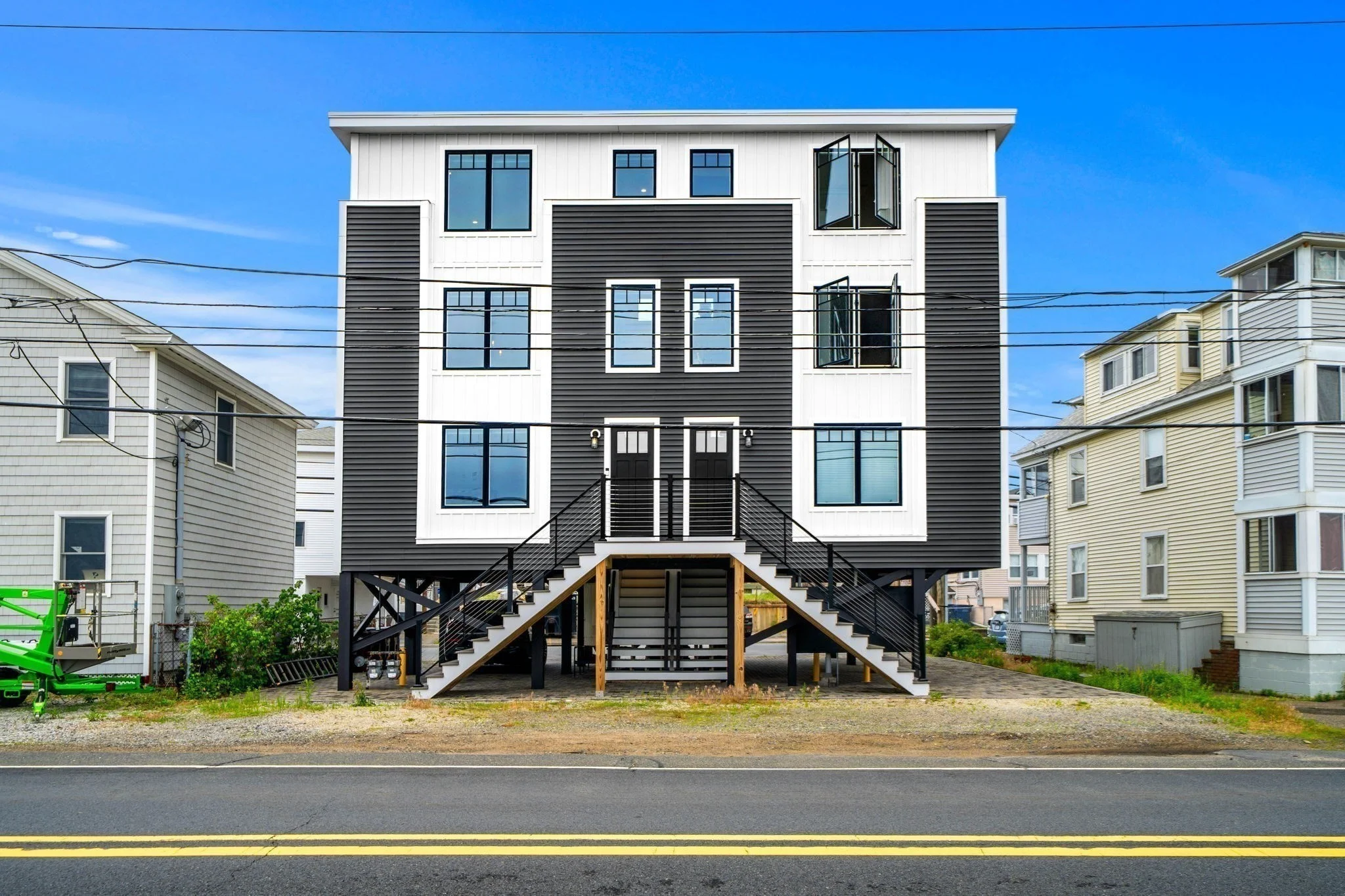 2 bed, 1 bath apartment for rent at 121 Central Ave Unit B, Salisbury Beach — photo 29 of 30