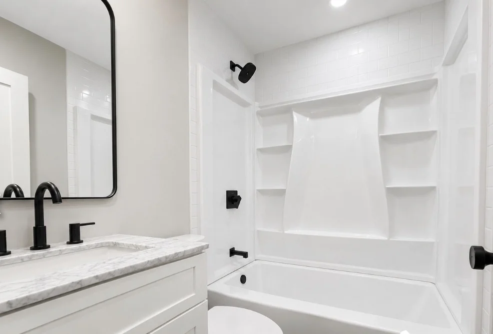 3 bed, 1 bath apartment for rent at 121 Centre St Unit 3, Roxbury — photo 6 of 8