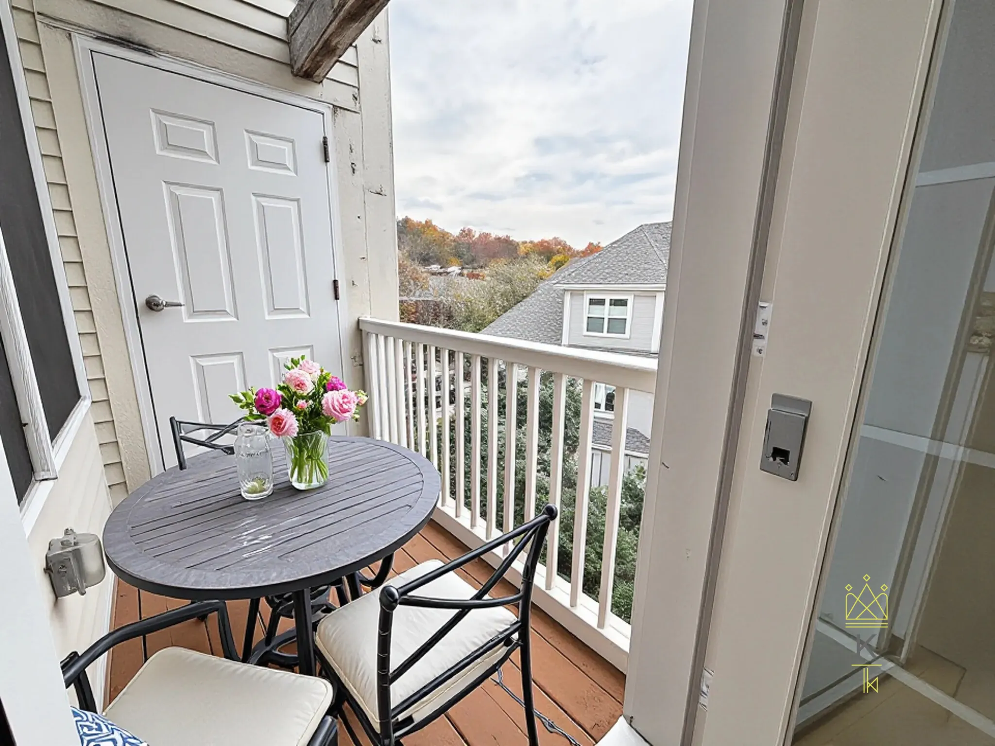 2 bed, 2 bath apartment for rent at 121 Centre St Unit Ph2, North Brookline — photo 3 of 10