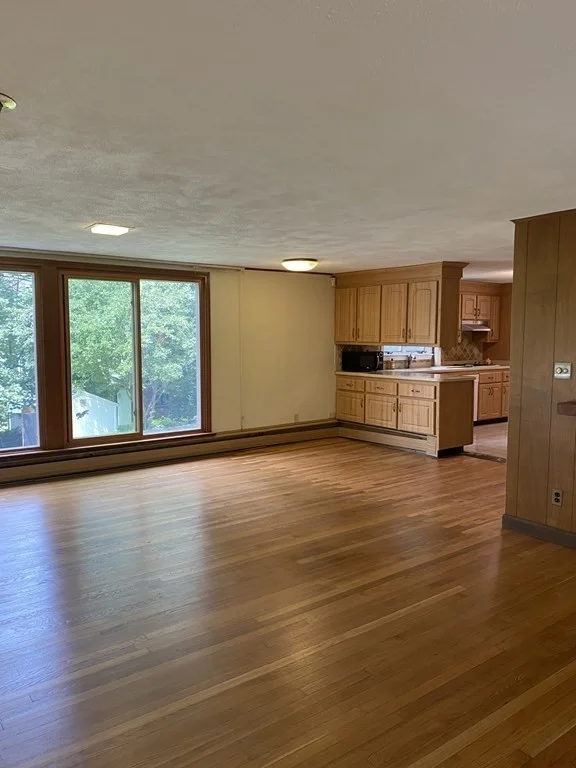 3 bed, 2 bath apartment for rent at 121 Claremont St Unit 0, Newtonville — photo 9 of 21