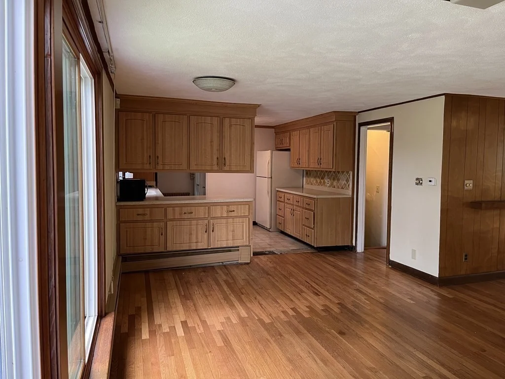 3 bed, 2 bath apartment for rent at 121 Claremont St Unit 0, Newtonville — photo 8 of 21