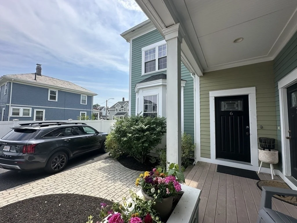 3 bed, 1 bath apartment for rent at 121 East Cottage St Unit 6, Dorchester — photo 2 of 26