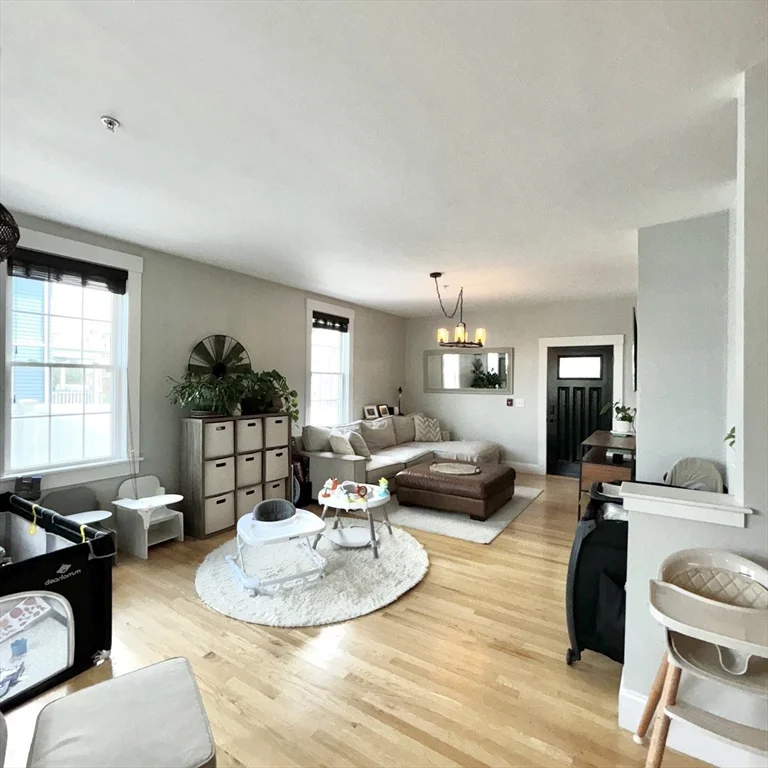 3 bed, 1 bath apartment for rent at 121 East Cottage St Unit 6, Dorchester