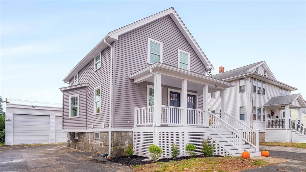 3 bed, 2 bath apartment for rent at 121 Fayette Unit A, Quincy