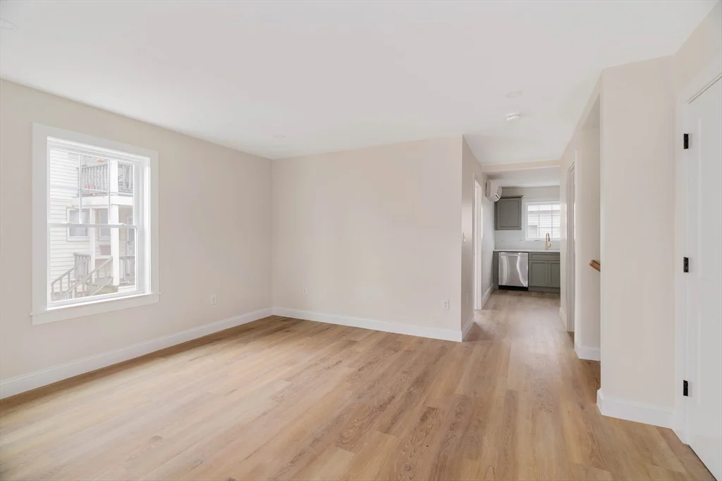 3 bed, 2 bath apartment for rent at 121 Fayette Unit A, Quincy — photo 8 of 19