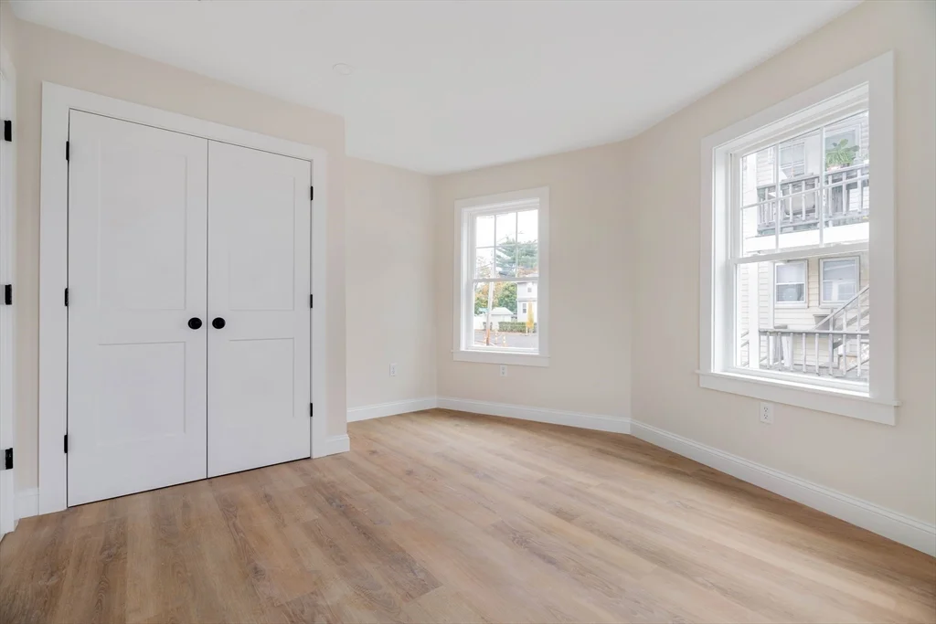 3 bed, 2 bath apartment for rent at 121 Fayette Unit A, Quincy — photo 12 of 19