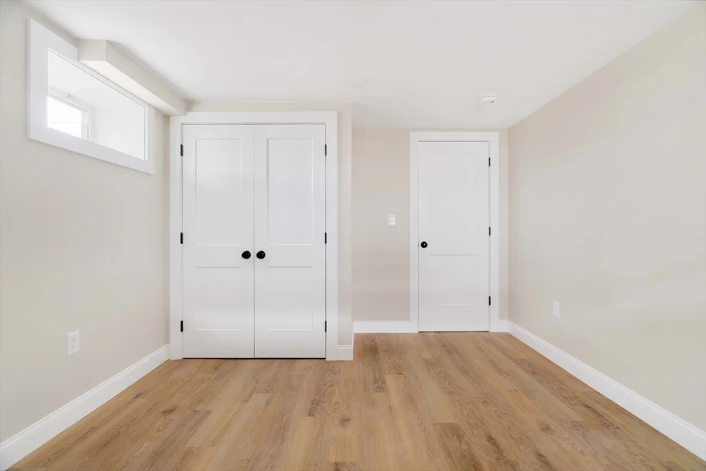 3 bed, 2 bath apartment for rent at 121 Fayette Unit A, Quincy — photo 15 of 19