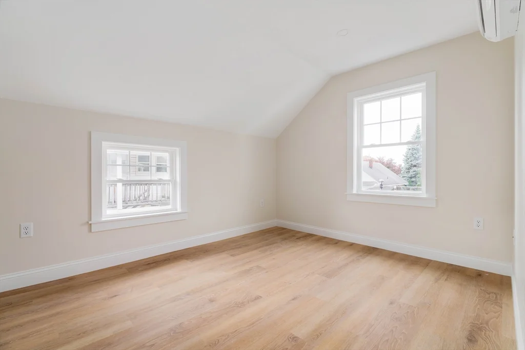1 bed, 1 bath apartment for rent at 121 Fayette Unit B, Quincy — photo 11 of 12