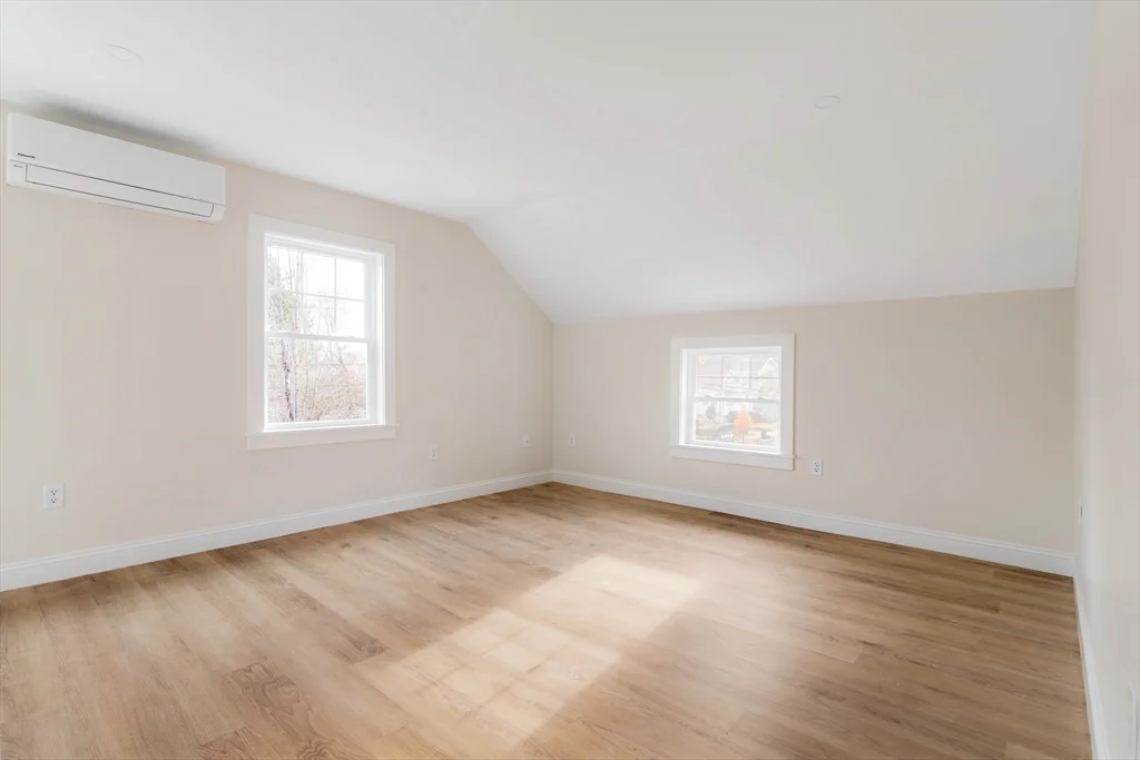 1 bed, 1 bath apartment for rent at 121 Fayette Unit B, Quincy — photo 7 of 12