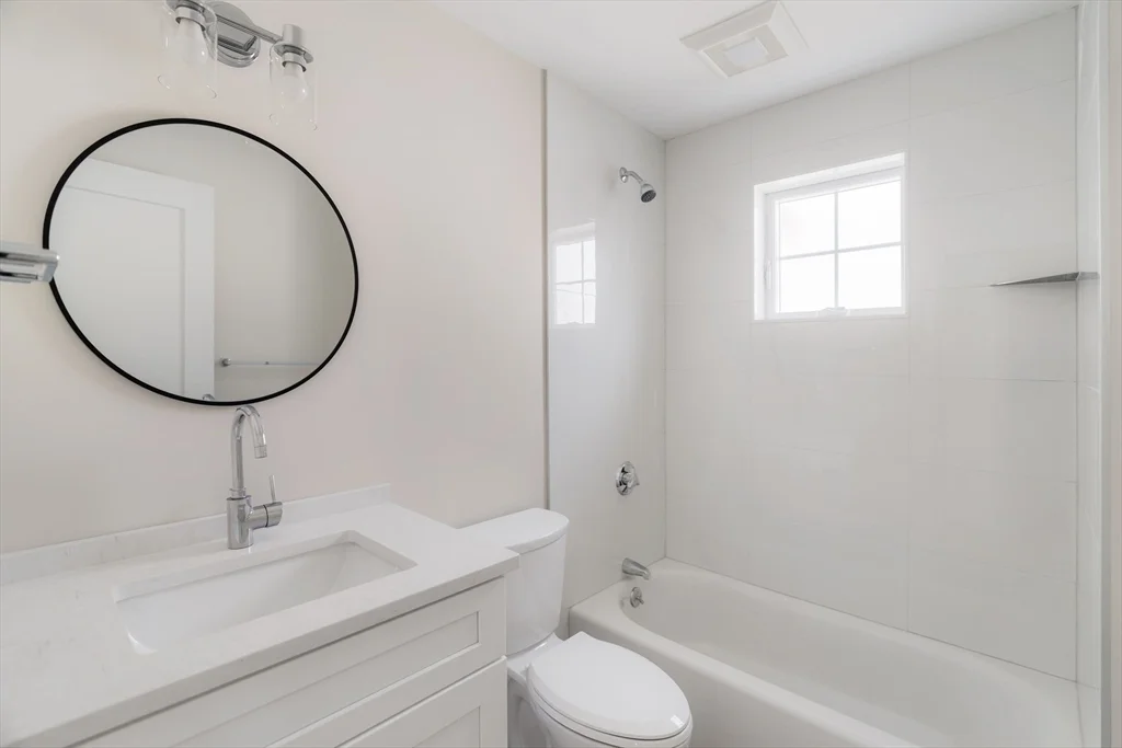 1 bed, 1 bath apartment for rent at 121 Fayette Unit B, Quincy — photo 10 of 12