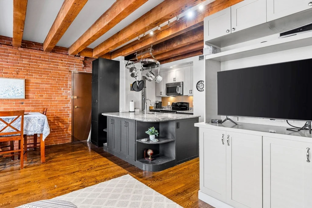 2 bed, 1 bath apartment for rent at 121 Fulton St Unit 3, North End — photo 8 of 21