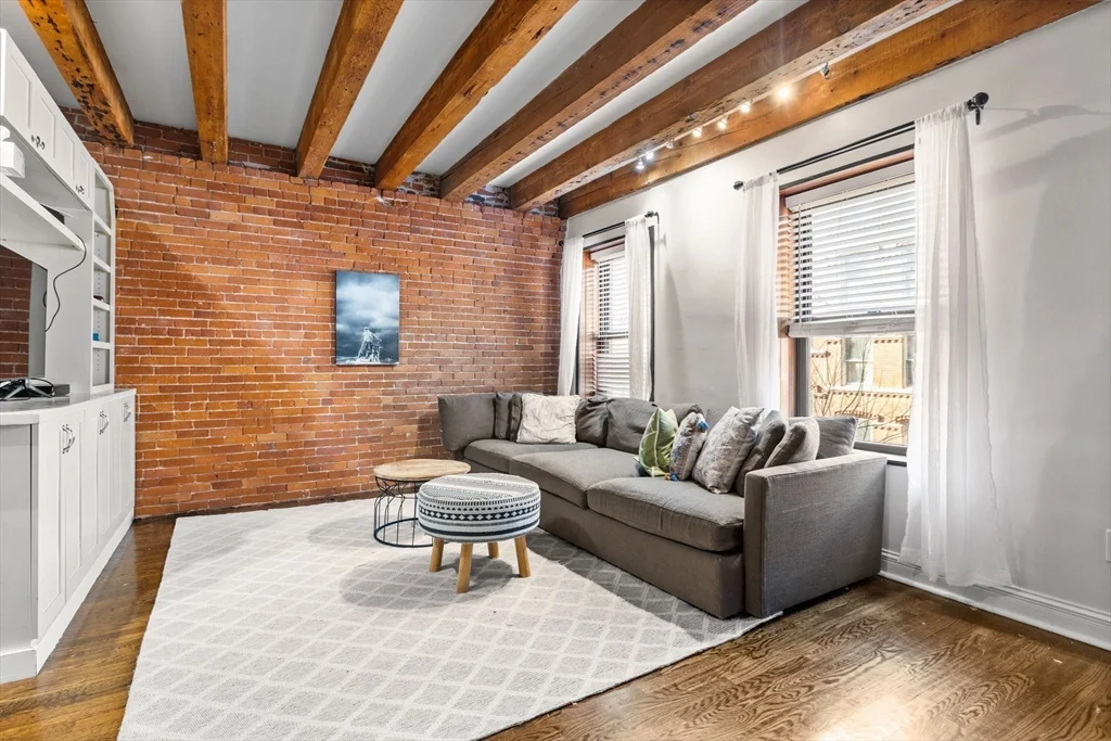 2 bed, 1 bath apartment for rent at 121 Fulton St Unit 3, North End — photo 6 of 21