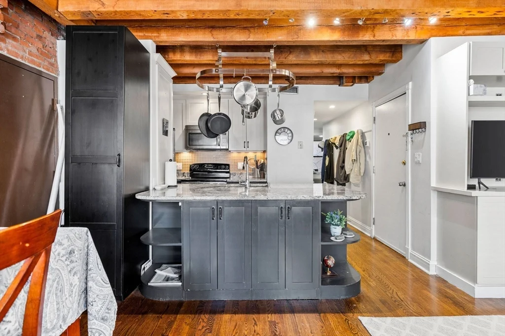 2 bed, 1 bath apartment for rent at 121 Fulton St Unit 3, North End — photo 4 of 21