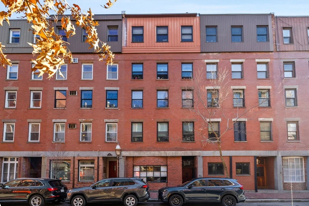 2 bed, 1 bath apartment for rent at 121 Fulton St Unit 3, North End — photo 19 of 21