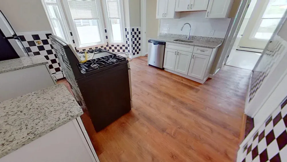 3 bed, 1 bath apartment for rent at 121 George St Unit 1, Roxbury — photo 2 of 7