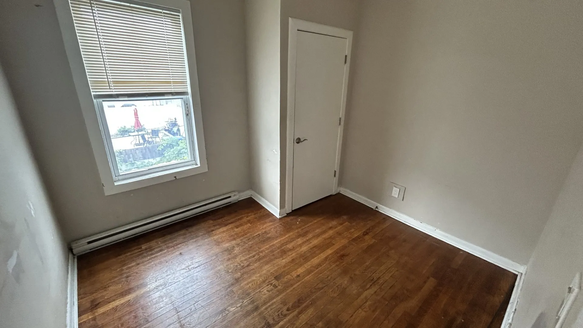 3 bed, 1 bath apartment for rent at 121 George St Unit 121#2, Roxbury — photo 4 of 5