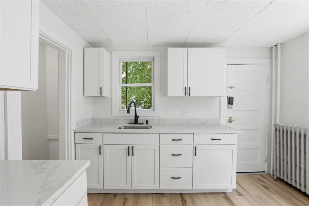 1 bed, 1 bath apartment for rent at 121 Glendale St Unit 1, Everett — photo 13 of 27