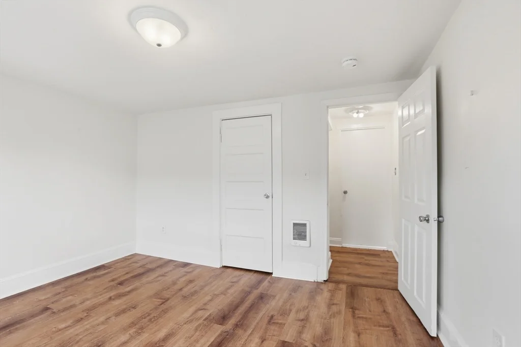 1 bed, 1 bath apartment for rent at 121 Glendale St Unit 3, Everett — photo 21 of 24