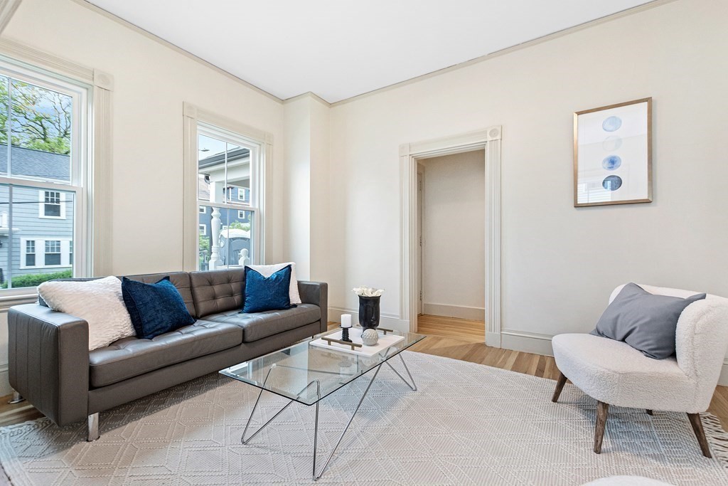 2 bed, 1 bath apartment for rent at 121 Hewlett St Unit 1, Roslindale — photo 6 of 27