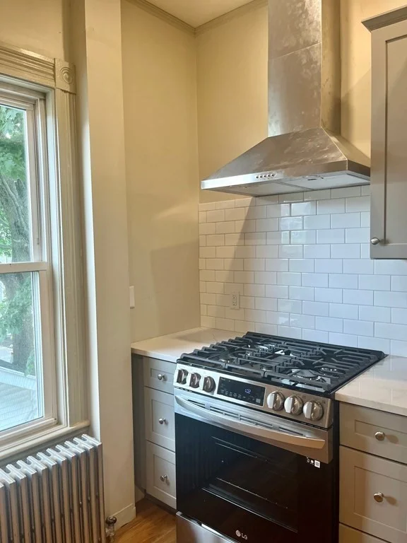 3 bed, 2 bath apartment for rent at 121 Hewlett Unit 2, Roslindale — photo 4 of 19