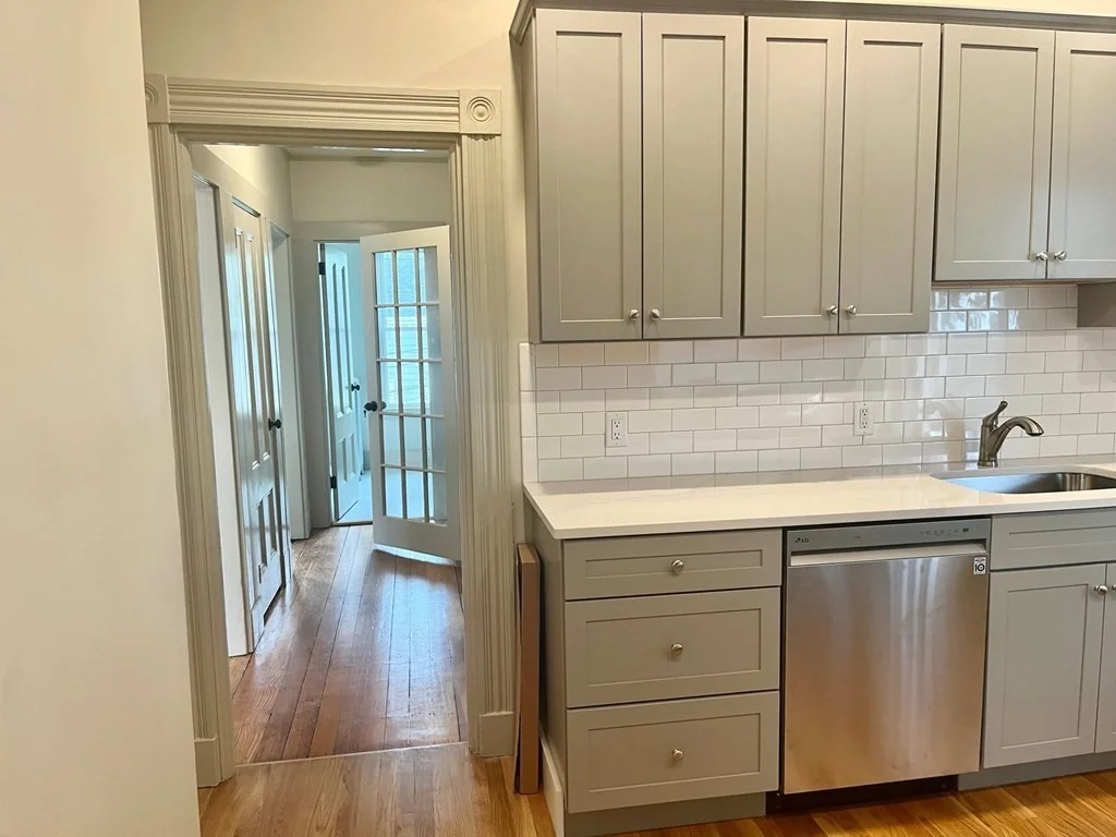 3 bed, 2 bath apartment for rent at 121 Hewlett Unit 2, Roslindale — photo 2 of 19