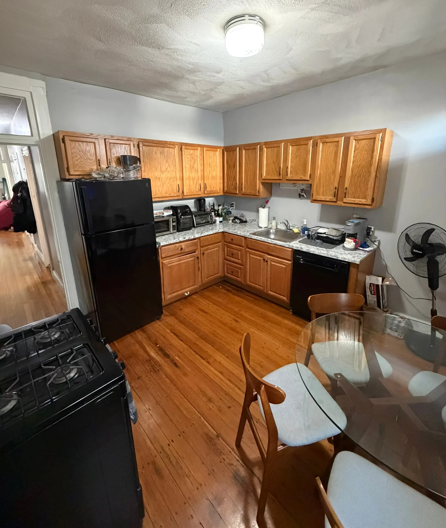 3 bed, 1 bath apartment for rent at 121 Hillside St Unit 2, Mission Hill — photo 1 of 11