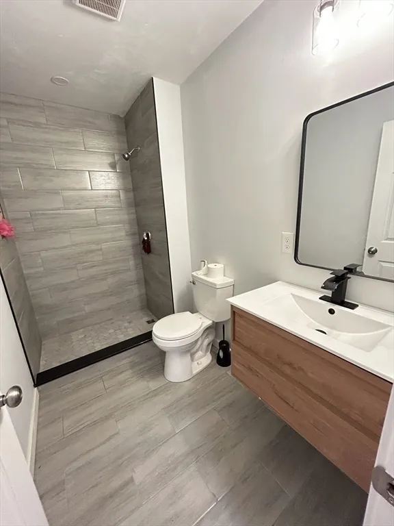 2 bed, 1 bath apartment for rent at 121 Horton St Unit 2, Fall River — photo 7 of 7