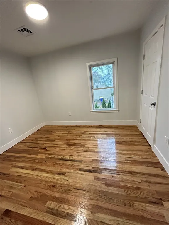 2 bed, 1 bath apartment for rent at 121 Horton St Unit 2, Fall River — photo 6 of 7