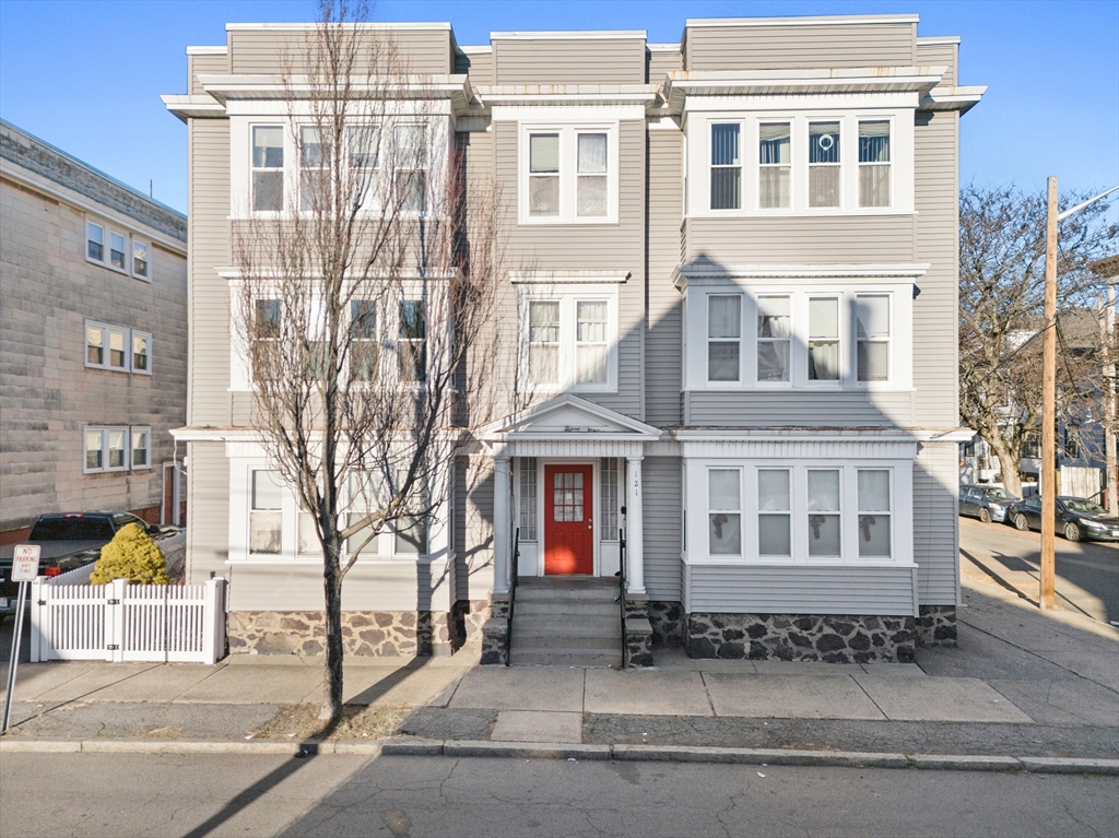 2 bed, 1 bath apartment for rent at 121 Johnson St Unit 1L, Lynn — photo 1 of 24