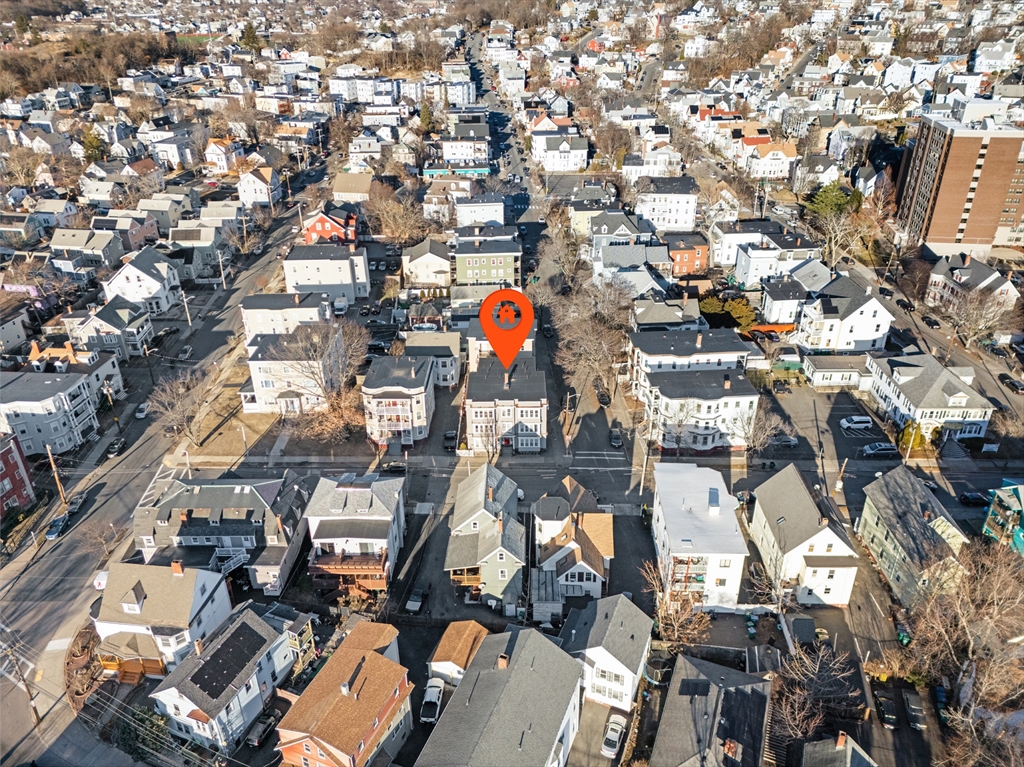 2 bed, 1 bath apartment for rent at 121 Johnson St Unit 1L, Lynn — photo 3 of 24