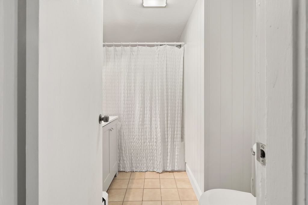 2 bed, 1 bath apartment for rent at 121 Johnson St Unit 1L, Lynn — photo 15 of 24