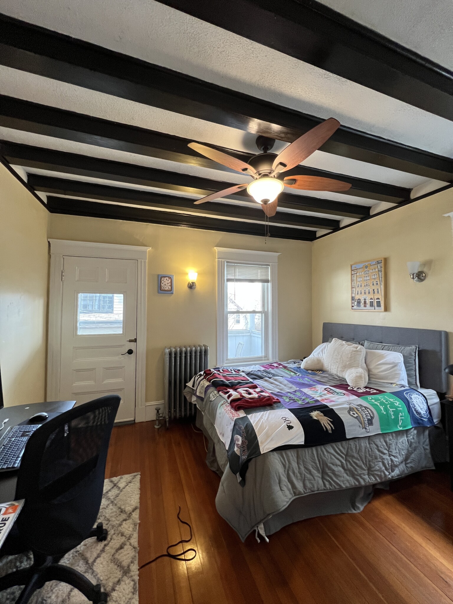 4 bed, 2 bath apartment for rent at 121 Liberty Rd Unit 2, Powder House Square — photo 4 of 41