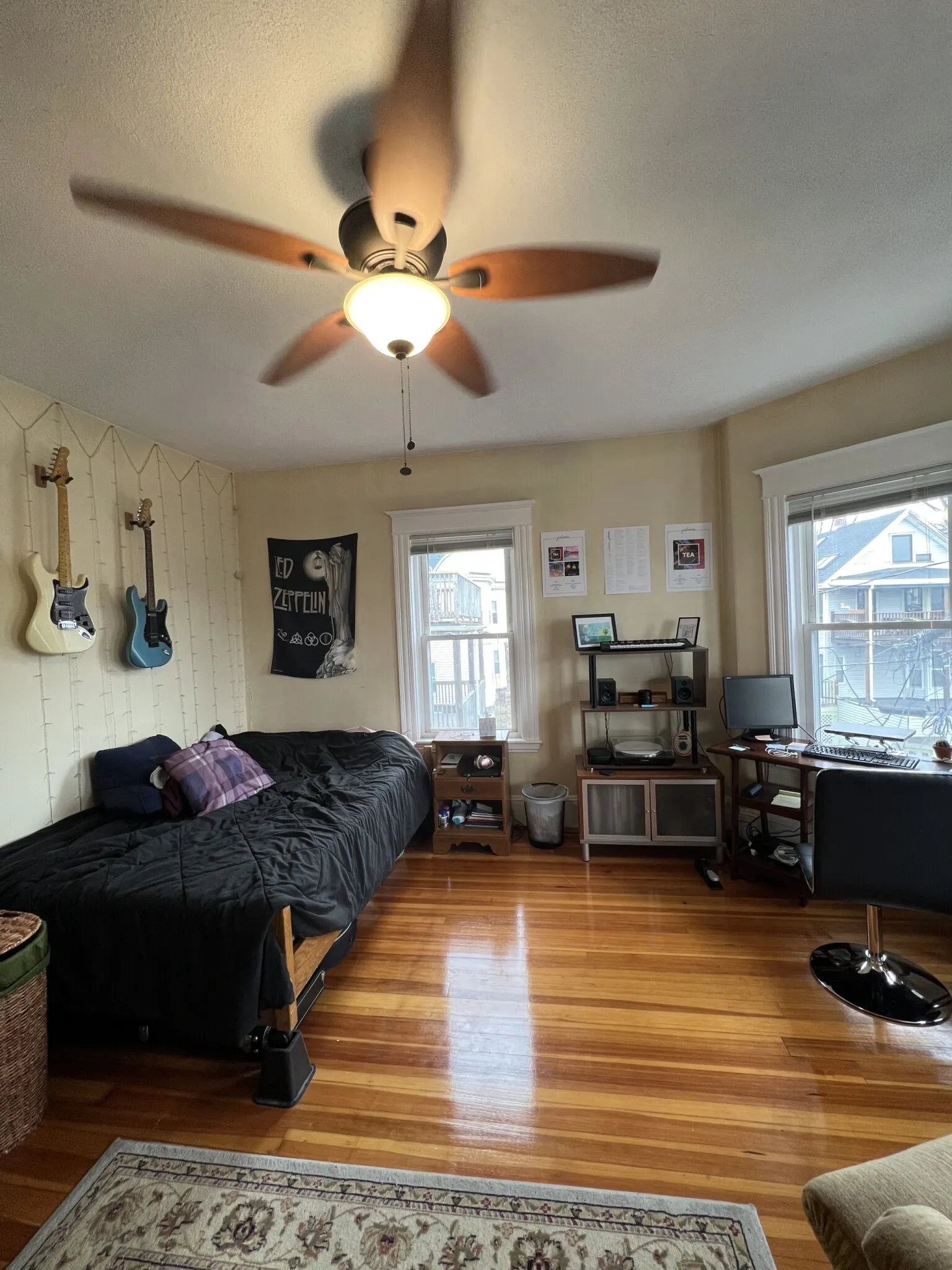 4 bed, 2 bath apartment for rent at 121 Liberty Rd Unit 3, Powder House Square — photo 3 of 25