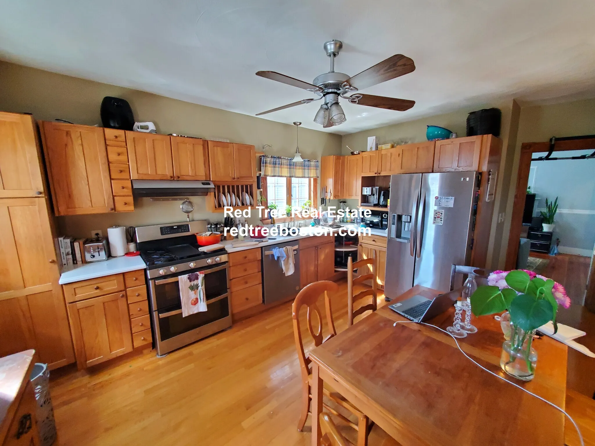 5 bed, 2 bath apartment for rent at 121 Lowell St Unit 2, Powder House Square — photo 5 of 25