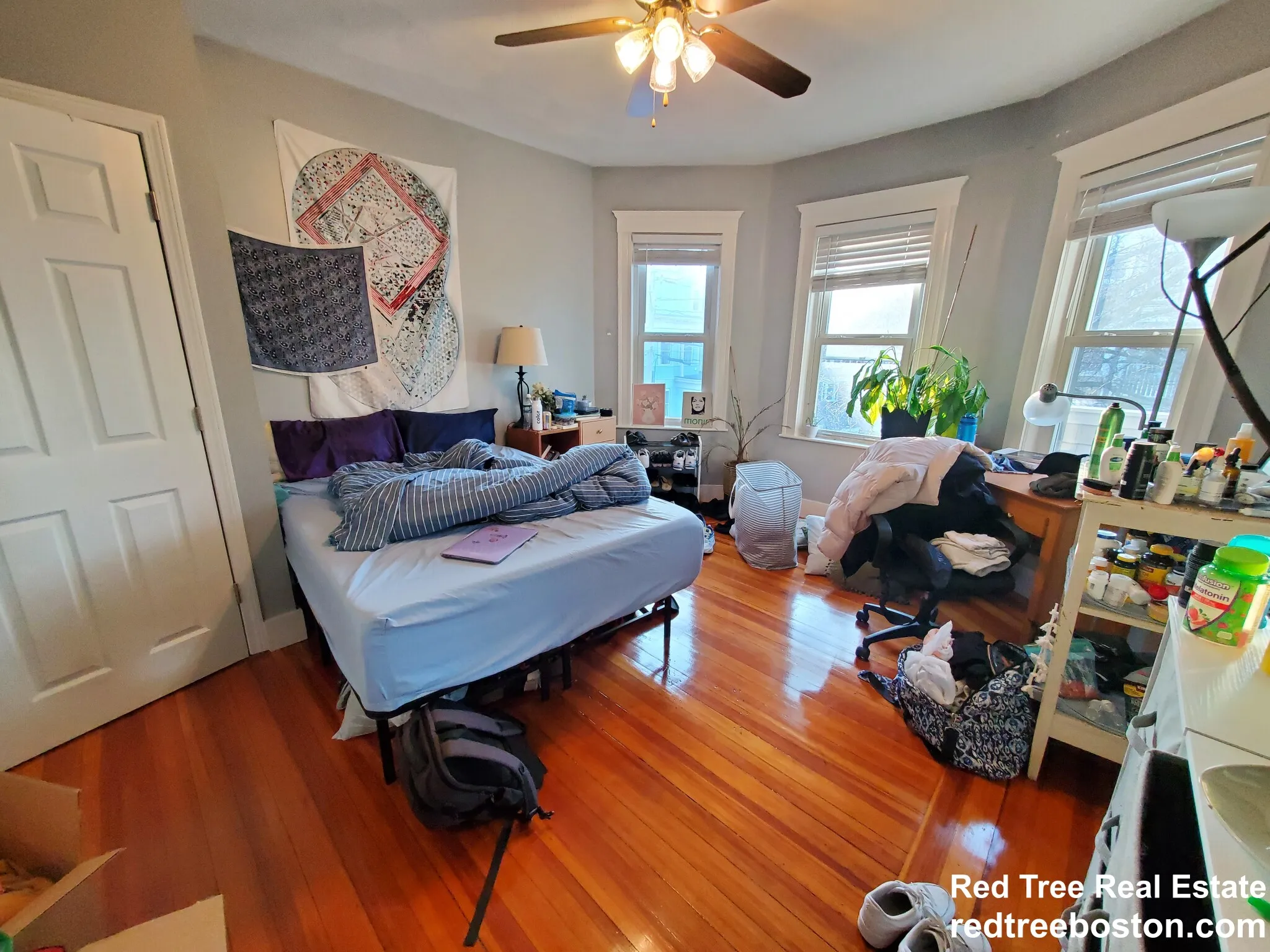 5 bed, 2 bath apartment for rent at 121 Lowell St Unit 2, Powder House Square — photo 7 of 25
