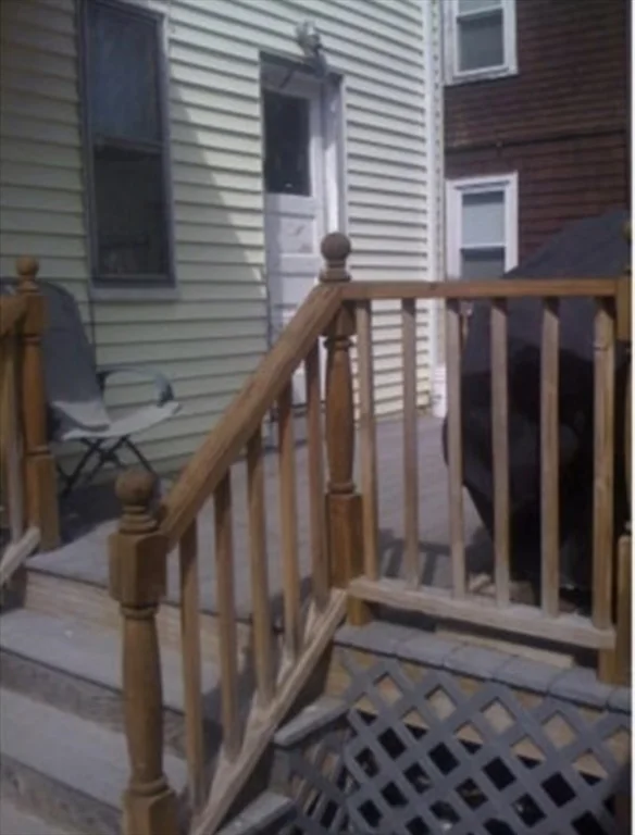 3 bed, 1 bath apartment for rent at 121 Main St Unit 1, Malden — photo 4 of 5