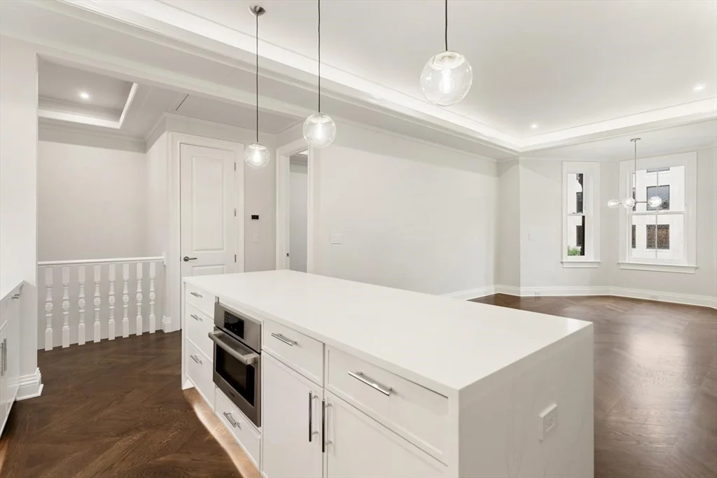 3 bed, 2 bath apartment for rent at 121 Newbury St Unit PH, Back Bay — photo 6 of 25