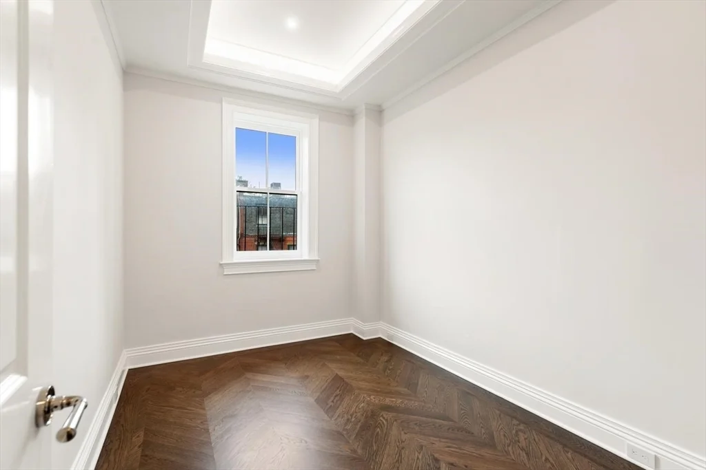 3 bed, 2 bath apartment for rent at 121 Newbury St Unit PH, Back Bay — photo 17 of 25